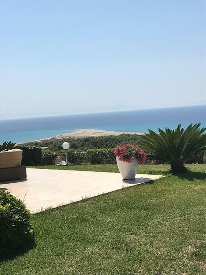 Aegean Pearl Villa Посиди Екстериор снимка